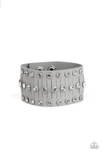 Load image into Gallery viewer, Now Taking the Stage Light Silver Wrap