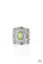 Load image into Gallery viewer, Exquisitely Ornamental Green Ring