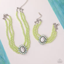 Load image into Gallery viewer, Opulent Observation Green Choker