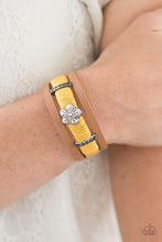 Load image into Gallery viewer, Hawaiin Haven Yellow Clasp Wrap