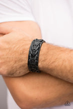 Load image into Gallery viewer, Back Country Black Snap Bracelet