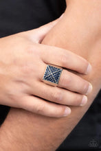 Load image into Gallery viewer, Pyramid Powerhouse Blue Men’s Ring