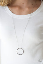Load image into Gallery viewer, Center of Attention Purple Necklace