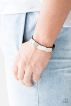 Load image into Gallery viewer, Off-Road Rally Brown Snap Bracelet