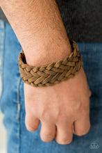 Load image into Gallery viewer, Pirate Port Brown Snap Bracelet