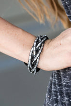 Load image into Gallery viewer, Rock Legend Black Wrap
