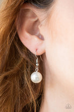 Load image into Gallery viewer, It’s About Showtime White Necklace