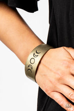 Load image into Gallery viewer, Lunar Groves Brass Cuff