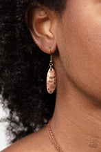 Load image into Gallery viewer, Monochromatic Model Copper Necklace
