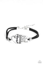 Load image into Gallery viewer, A full Heart Silver Clasp Bracelet