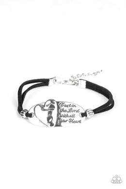 A full Heart Silver Clasp Bracelet