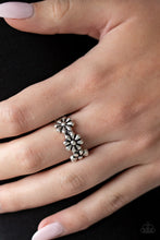 Load image into Gallery viewer, Daisy Dapper Silver Skinny Band Ring