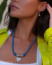 Load image into Gallery viewer, Getty Getaway Blue Necklace