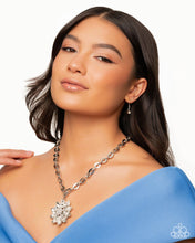 Load image into Gallery viewer, Glamorous Garden White Necklace