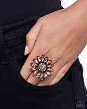 Load image into Gallery viewer, Sunflower Setting Copper Ring