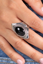 Load image into Gallery viewer, Safari Sightseer Black Ring