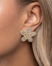 Load image into Gallery viewer, Starfish Serenade Gold Clip-on Earring