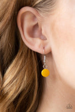 Load image into Gallery viewer, Beach Flavor Yellow Necklace