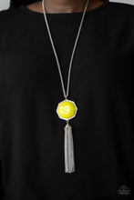 Load image into Gallery viewer, Prismatically Polygon Yellow Necklace