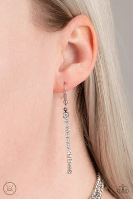 Full Of Hot Heir White Choker