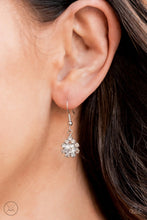 Load image into Gallery viewer, Princess Prominence White Choker