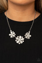 Load image into Gallery viewer, Effortlessly Efflorescent White Necklace