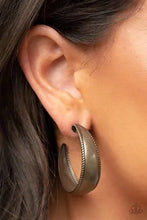 Load image into Gallery viewer, Dune Dynasty Brass Hoop Earrings