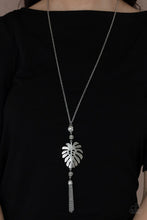 Load image into Gallery viewer, Palm Promenade Silver Necklace
