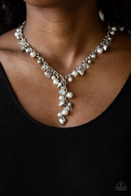 Load image into Gallery viewer, Vintage Heartthrob White Necklace