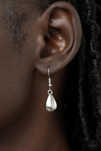 Load image into Gallery viewer, Beachfront Fabulous White Necklace