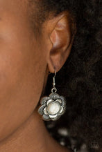 Load image into Gallery viewer, Santa Fe Hills White Necklace