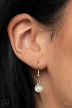 Load image into Gallery viewer, Dreamy Distractions White Choker