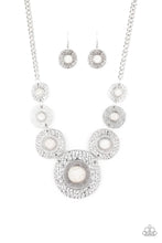 Load image into Gallery viewer, Tiger Trap White Necklace