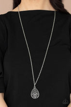 Load image into Gallery viewer, Garden Estate Silver Necklace