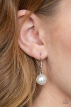 Load image into Gallery viewer, Modern Musical White Necklace