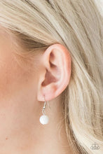 Load image into Gallery viewer, Very Visionary White Necklace