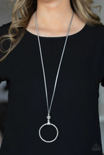 Load image into Gallery viewer, Bling Into Focus Silver Necklace