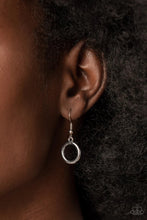 Load image into Gallery viewer, Linked Up Luminosity Silver Necklace