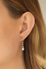 Load image into Gallery viewer, Vintage Royale White Necklace