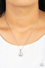 Load image into Gallery viewer, Flower Patch Fabulous White Necklace