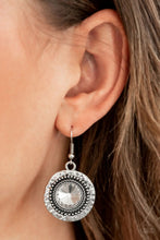 Load image into Gallery viewer, Global Glamour White Necklace