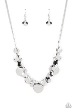 Load image into Gallery viewer, Glisten Closely Silver Necklace