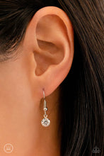 Load image into Gallery viewer, Classy Couture White Choker