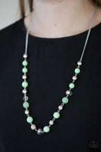 Load image into Gallery viewer, Weekend Getaway Green Necklace