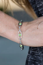 Load image into Gallery viewer, Starry Eyed Green Bracelet