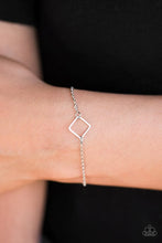 Load image into Gallery viewer, The Square Minimum Silver Bracelet