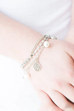Load image into Gallery viewer, Hollywood Sweetheart White Bracelet