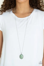 Load image into Gallery viewer, Peaceful Glow Green Necklace