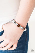 Load image into Gallery viewer, Duchess of Cambridge Brown Bracelet