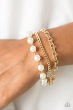 Load image into Gallery viewer, Classically Cambridge Gold Bracelet